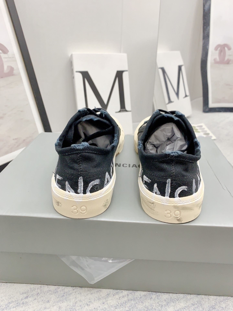 Balenciaga Low Shoes